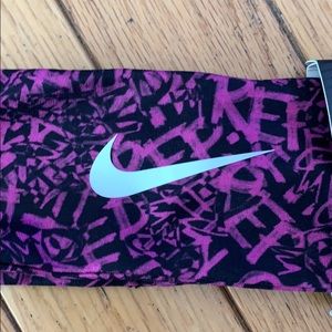 NWT Nike Headband